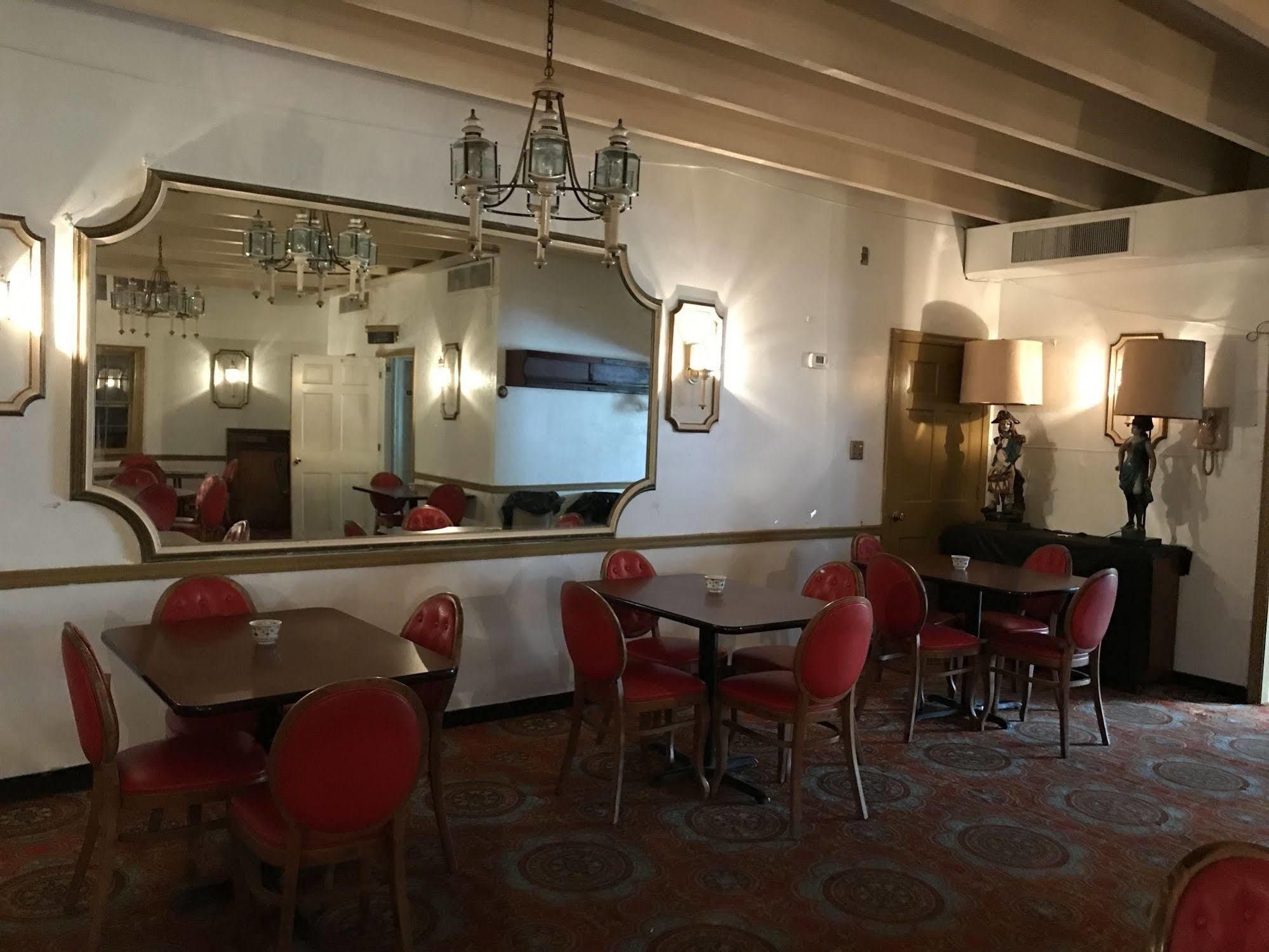 Relax Inn Алтуна Екстер'єр фото